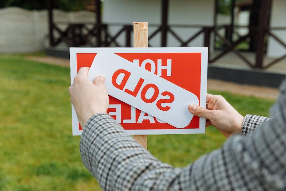 When Should You Hire a Real Estate Agent in Tulsa?